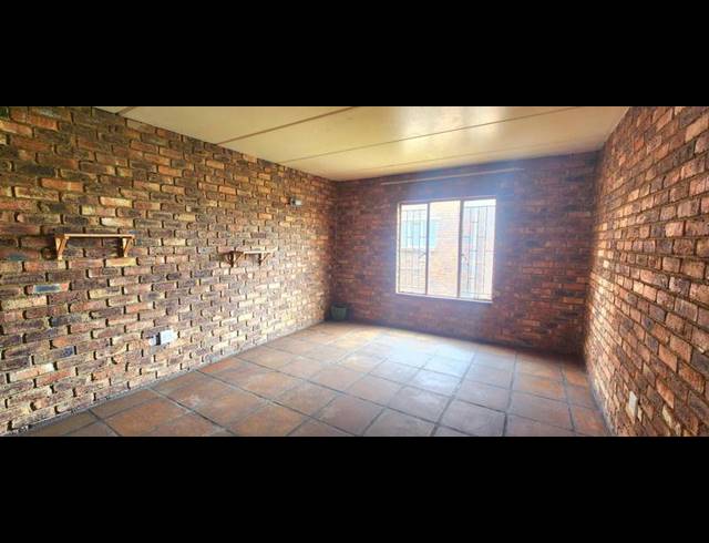 3 BEDROOM APARTMENT FOR SALE IN ELSPARK